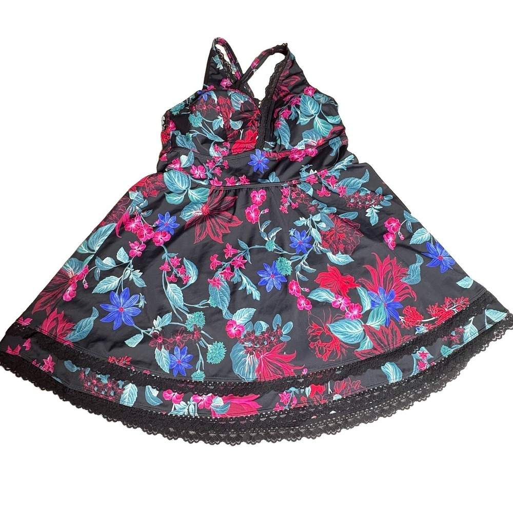 Torrid Black Lace Trimmed Floral Swim Dress With Brief Size 1X Wireless Padded